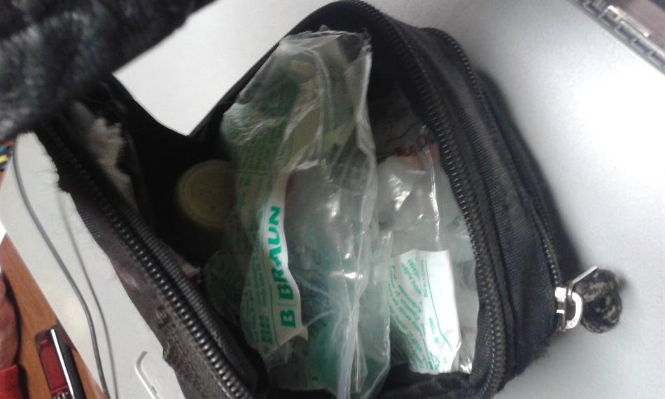 2015-2-9-853TZ CÚ HK pouzdro s drogou .jpg